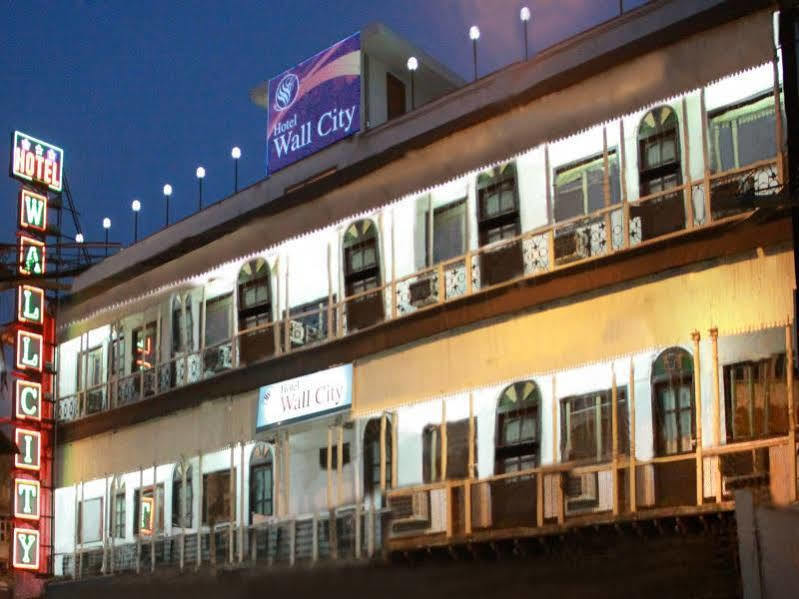 Hotel Wall City Νέο Δελχί Εξωτερικό φωτογραφία